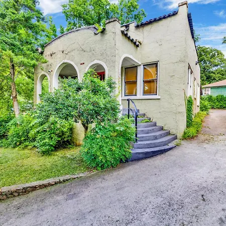 Family And Pet Friendly Charming Cozy Casita Villa